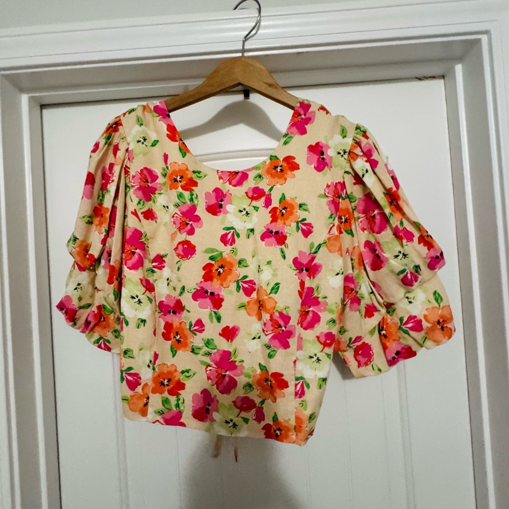 Versona Floral Blouse with Puff Sleeves